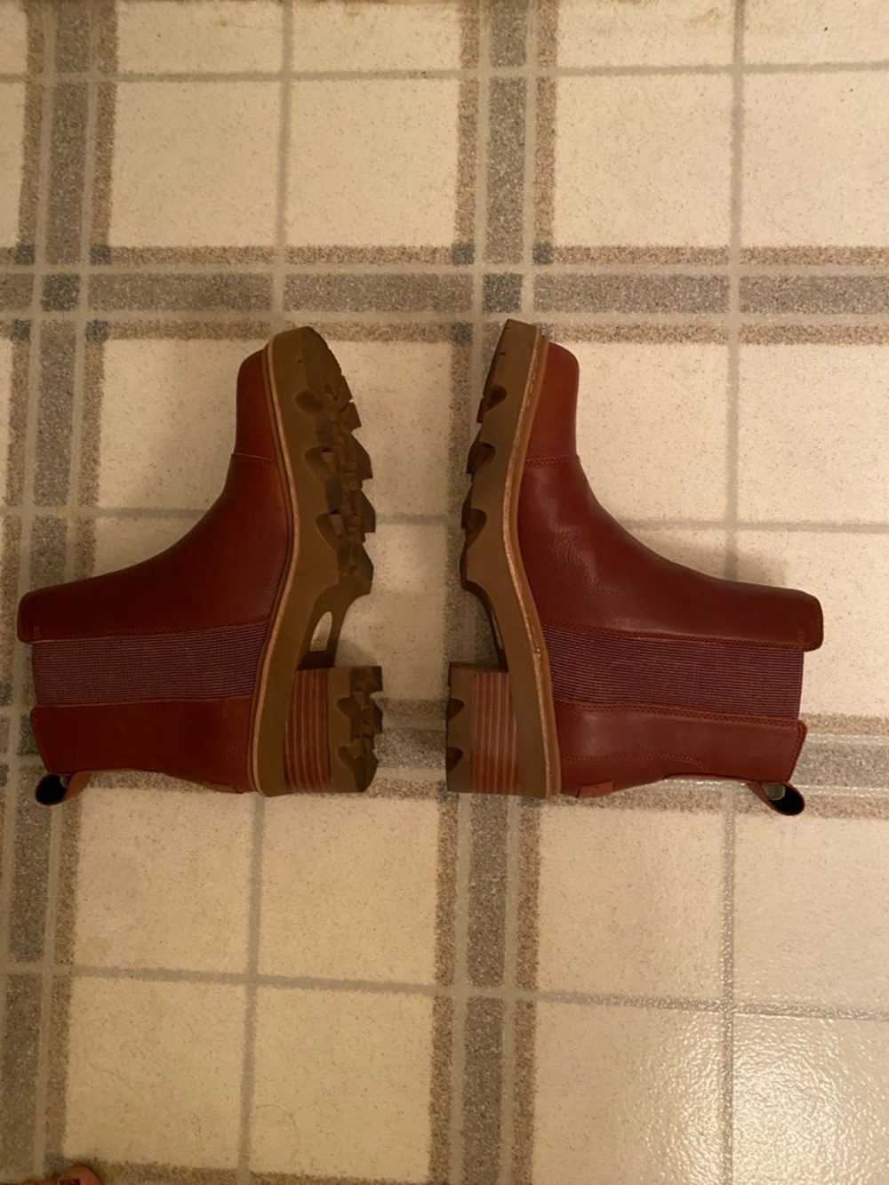 Leather Chelsea Boot - Chestnut Brown